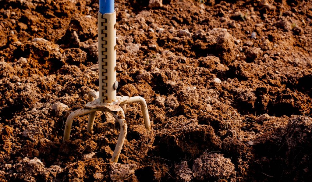 twist tiller gardengate using a twist tiller for tilling soil