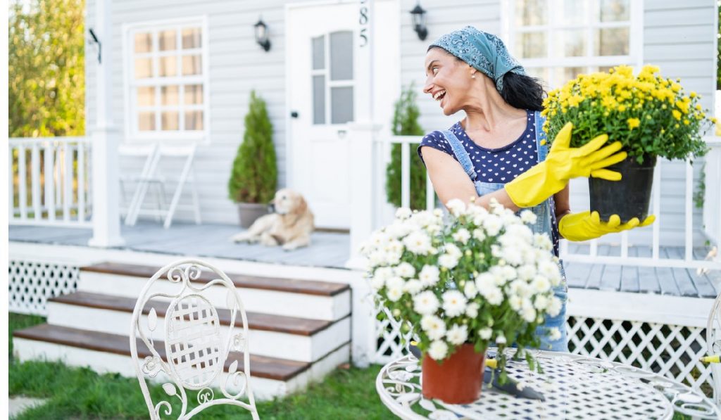 Spring Porch Decor That Isn't Boring