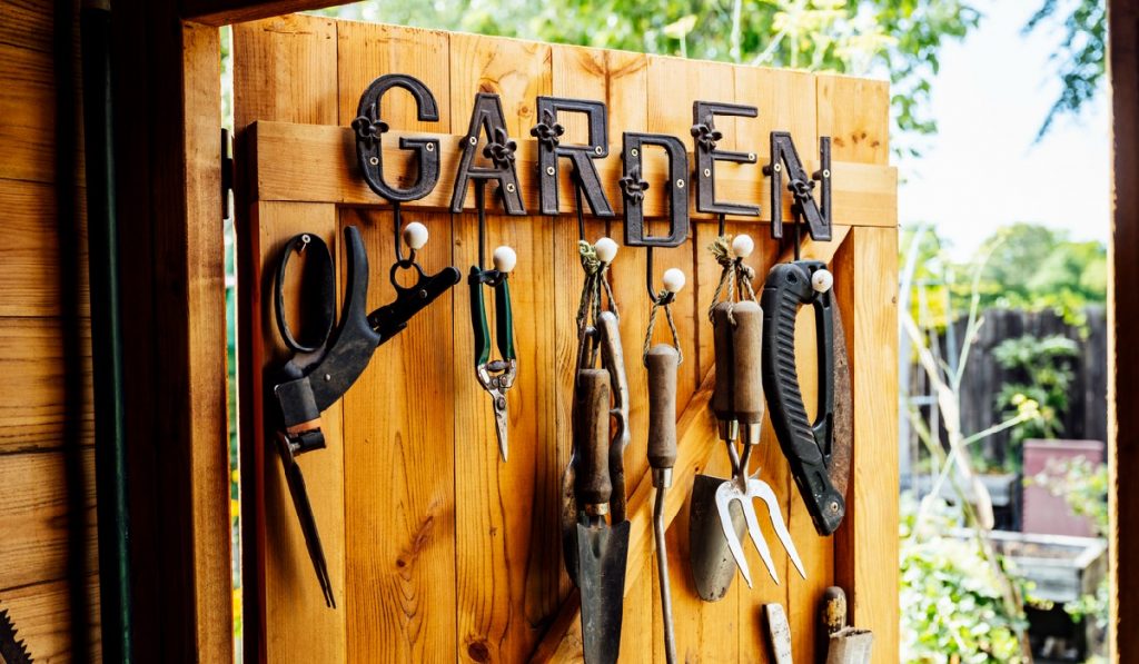 what-gardening tools-do-you-need garden-gate General Tips For a Beautiful Garden