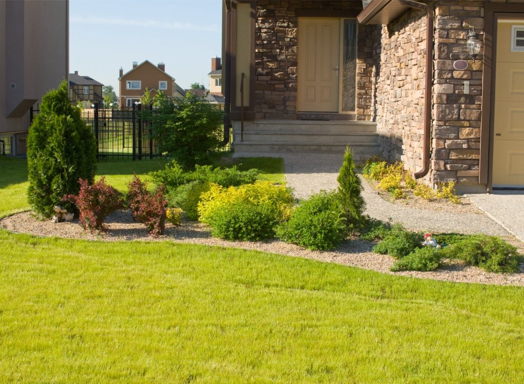 front-yard-of-luxury-suburban-house.jpg_s=1024×1024&w=is&k=20&c=6FewOJxQAqk0yK1ko4qjp3XZgjwf1P3-mpTgLaznNk4= Front yard landscaped with rocks