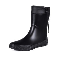 The Asgard Women’s Gardening Boots sold on Amazon